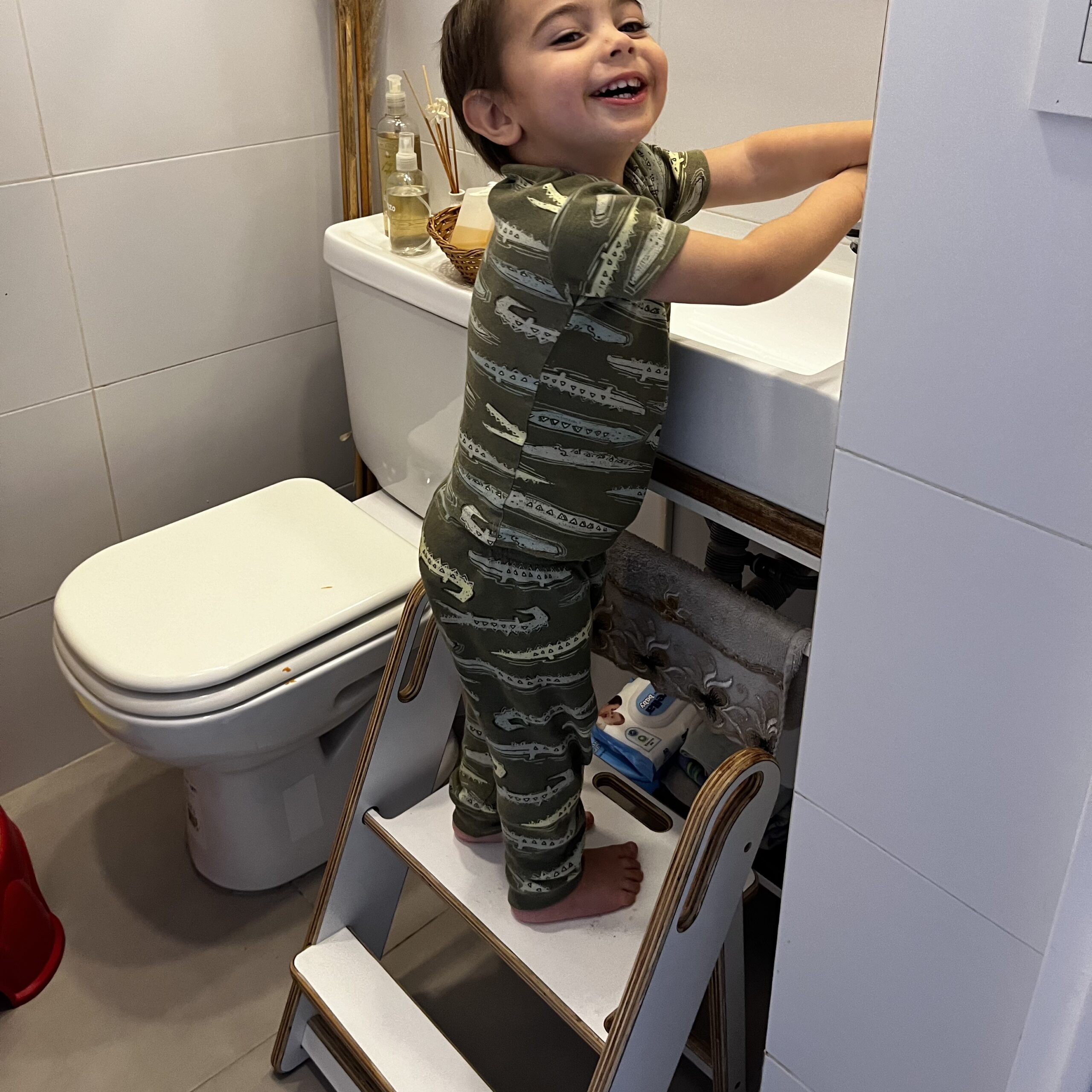 Escalera montessori torre